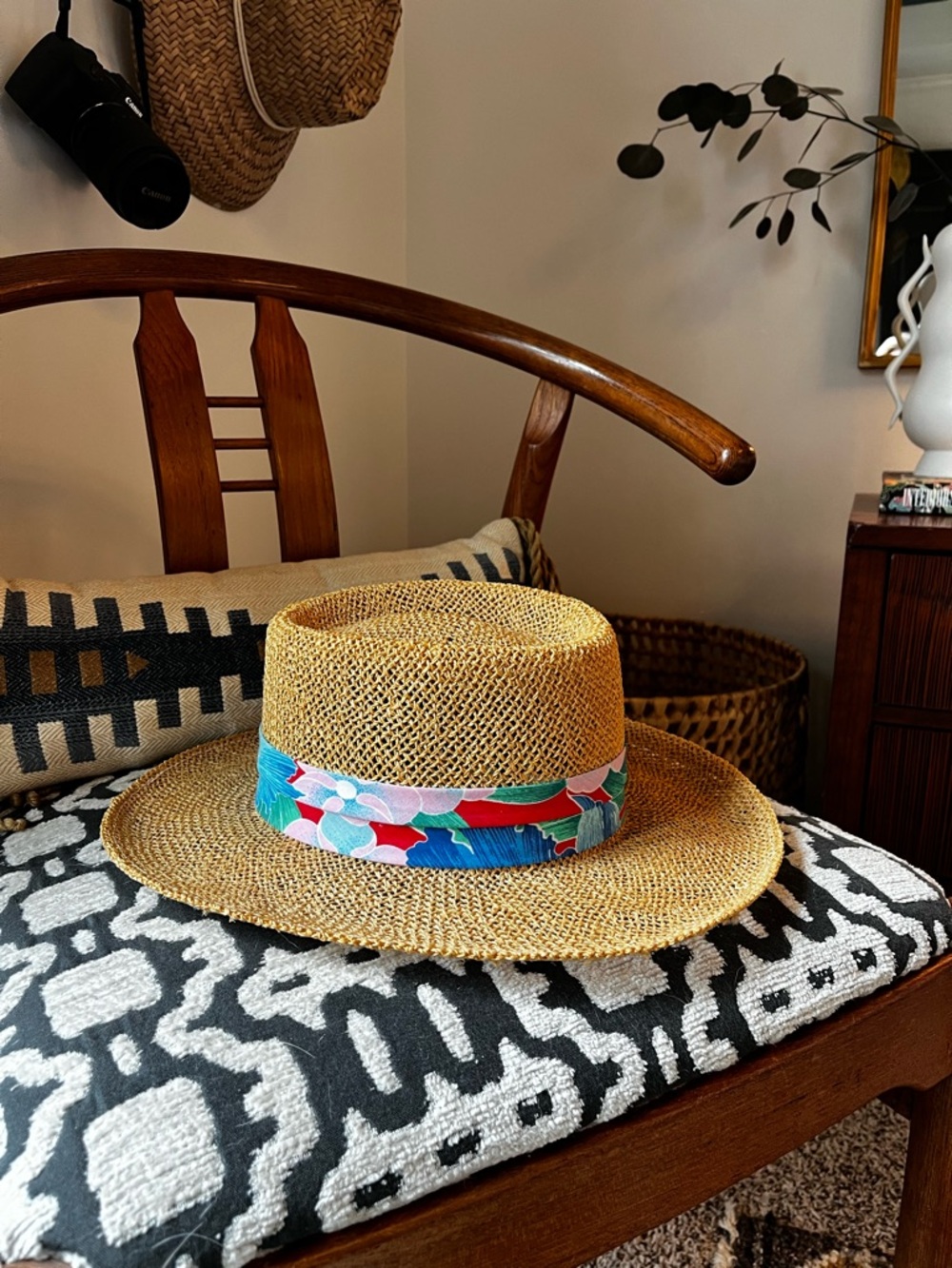 Vintage raffia vacation hat